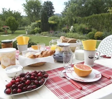 Bergamote, Au Pied De La Colline Bed & Breakfast 3*